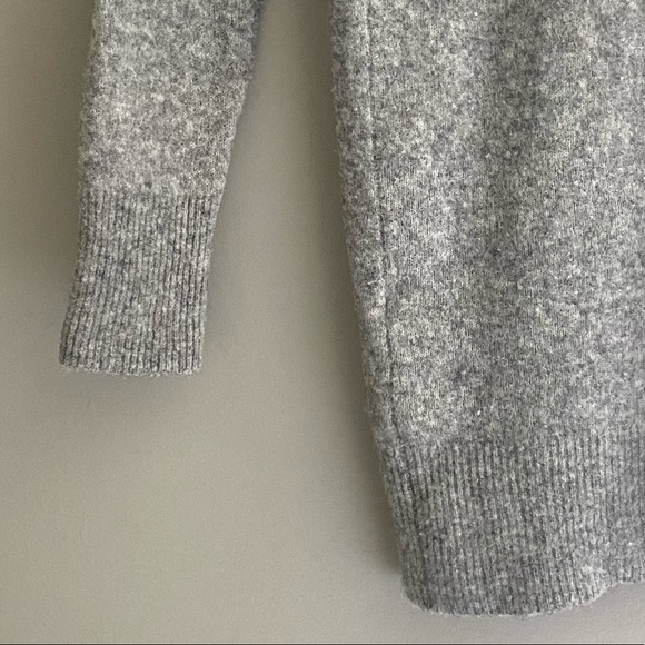 Aritzia Community Sweater XS - Picture 7 of 9